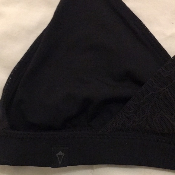 Ivivva black bralette with lace trim - Picture 3 of 5